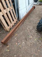 Drie stalen staanders met voetplaat, Doe-het-zelf en Verbouw, Metalen, Ophalen, Zo goed als nieuw