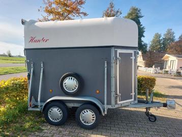 Zeer nette HUNTER paarden trailer ruilen tandemaster beschikbaar voor biedingen