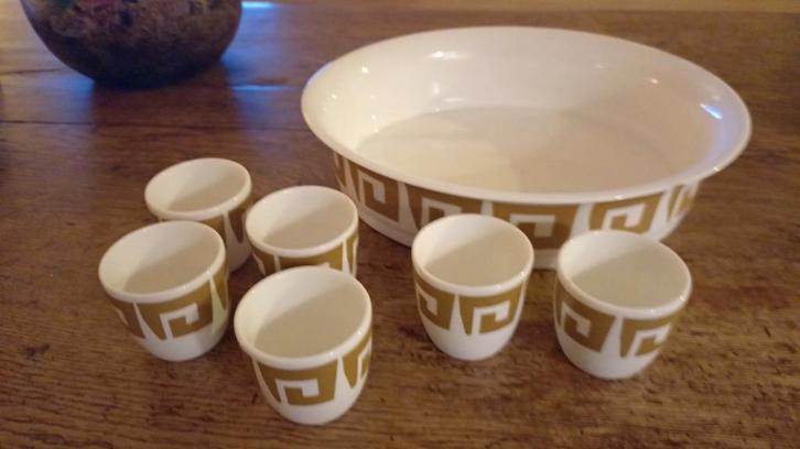 Wedgwood Susie Cooper eierdopjes en schaal, Huis en Inrichting, Keuken | Servies, Zo goed als nieuw, Overige typen, Wedgwood, Porselein
