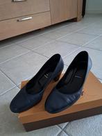 Donkerblauwe leren stewardess schoenen maat 36, Kleding | Dames, Schoenen, Schoenen met lage hakken, Blauw, Ophalen of Verzenden