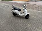 Vespa Primavera, Fietsen en Brommers, Scooters | Vespa, Ophalen, Overige modellen, Zo goed als nieuw, Benzine