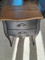 Nachtkastje Xenos, Ophalen