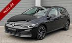 Volkswagen Golf 8 1.5 TSI 130PK/STYLE/ACC/NAV/SFEER/CARPLAY/, Voorwielaandrijving, Zwart, 4 cilinders, Alcantara