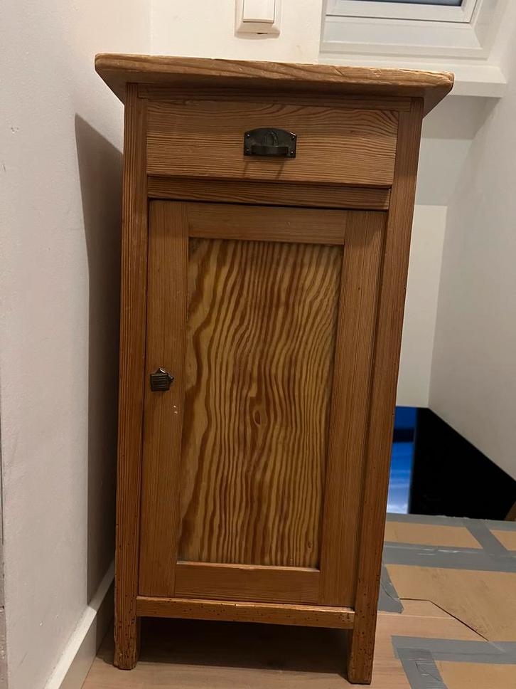 Oud grenen nachtkastje, Huis en Inrichting, Kasten | Dressoirs, Gebruikt, Minder dan 50 cm, 25 tot 50 cm, Met lade(s), Grenenhout