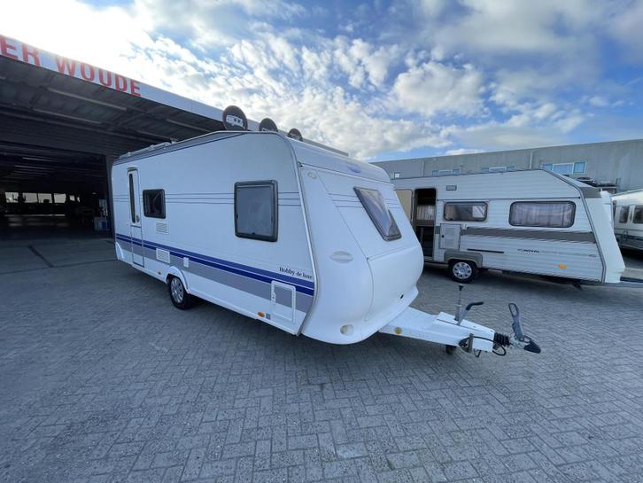 Hobby De Luxe 500 KFME 6 Pers, Caravans en Kamperen, Caravans, Bedrijf, 1000 - 1250 kg, Treinzit, Hobby, Frans bed, Overige typen