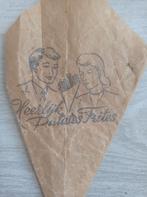 Vintage frietzak – jaren 50/60 “Heerlijke Patates Frites”, Verzamelen, Ophalen of Verzenden, Gebruikt, Reclamebord