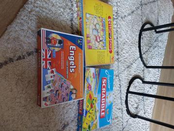 Scrabble Junior, Battle of the Sexes en Engels beschikbaar voor biedingen