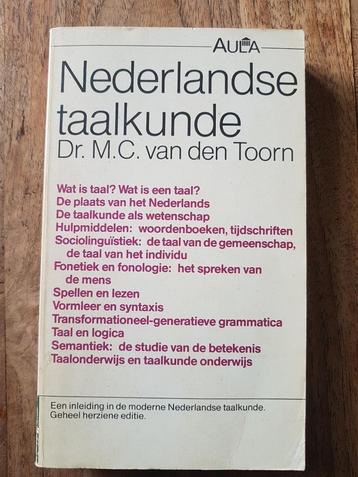 Wat is taal? Boek Nederlandse taalkunde beschikbaar voor biedingen