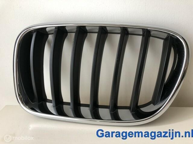 Sierlijst grille links origineel 51117210725 BMW X3 F25, Auto-onderdelen, Carrosserie en Plaatwerk, BMW, Gebruikt, Ophalen of Verzenden