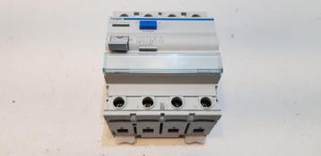 Hager Aardlekschakelaar CDA440G 40A 30mA 230-400V (1x) beschikbaar voor biedingen
