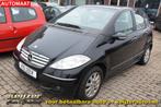 Mercedes A150 Elegance Ketting probleem!, Gebruikt, Beige, Zwart, 595 kg