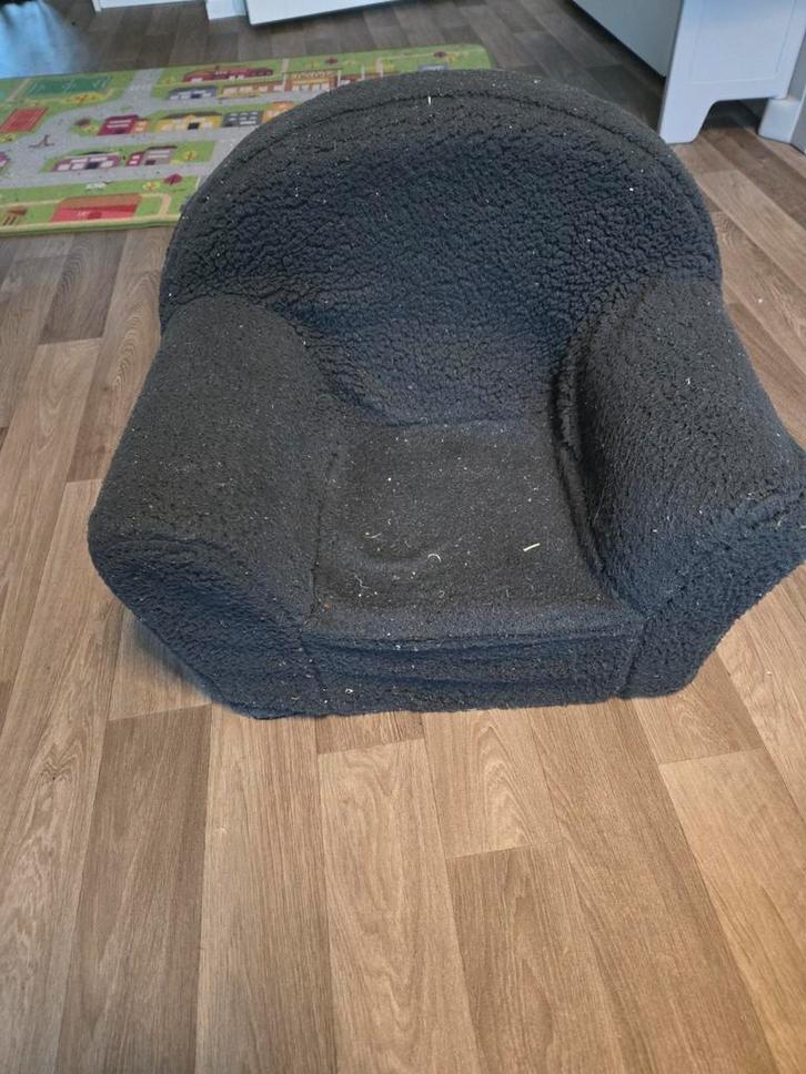 Kinderfauteuil zwarte teddy stof, Kinderen en Baby's, Kinderkamer | Tafels en Stoelen, Gebruikt, Stoel(en), Ophalen