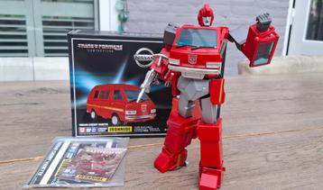 Transformers G1 MP 27 Ironhide MIB met Coin beschikbaar voor biedingen