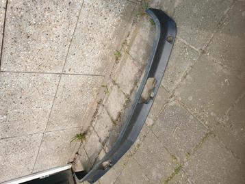 Onderspoiler  beschikbaar voor biedingen