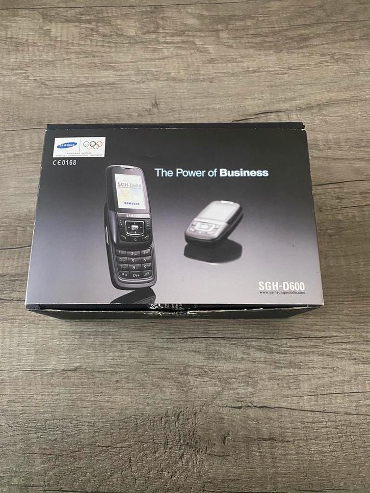 3X Samsung Sgh D600, Telecommunicatie, Mobiele telefoons | Samsung, Zo goed als nieuw, Overige modellen, 32 GB, Zonder abonnement