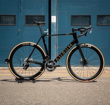 Aurum Magma 2.0 SRAM Red 12 sp DT Swiss 58 Carbon Racefiets beschikbaar voor biedingen