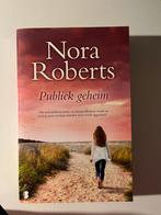 Nora Roberts - Publiek Geheim, Ophalen of Verzenden, Zo goed als nieuw, Nederland