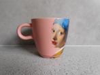 Mok 9x8 cm. Het meisje met de Parel Johannes Vermeer DE, Huis en Inrichting, Keuken | Servies, Ophalen of Verzenden, Zo goed als nieuw