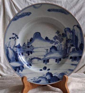 Antiek Chinees bord Kangxi beschikbaar voor biedingen