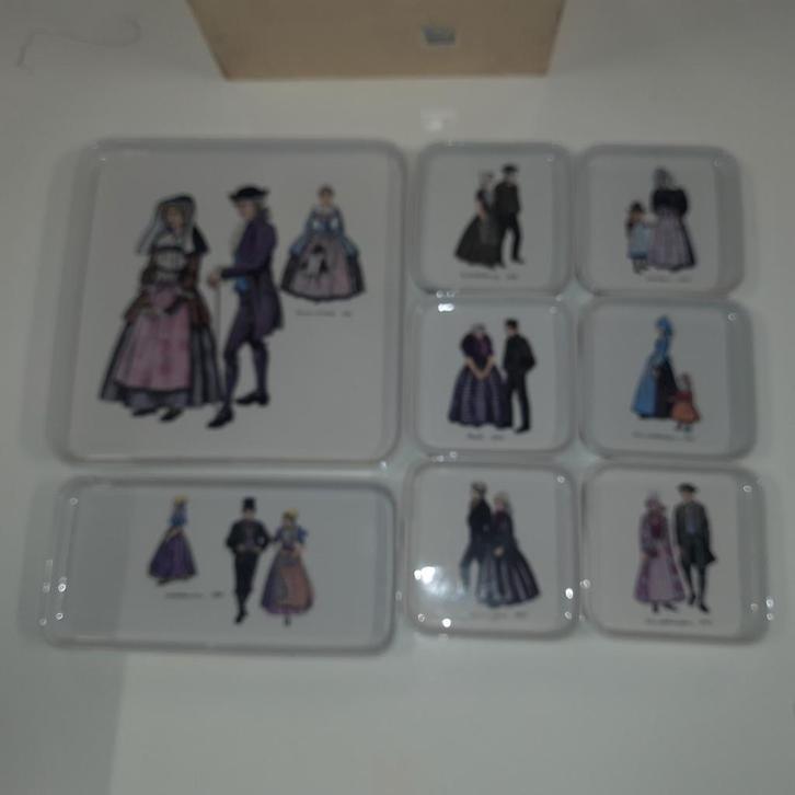 10 delige Villeroy en Boch klederdracht taartset gebakset, Huis en Inrichting, Keuken | Servies, Zo goed als nieuw, Schaal of Schalen