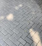 Komende week beschikbaar! Veel partijengrijze betonklinkers!, Ophalen of Verzenden, Zo goed als nieuw, Beton, Klinkers