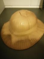 VINTAGE RIETEN ROTAN JUNGLE HOED IN MOOIE STAAT VERKEREND., Ophalen of Verzenden