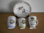 Vogelbord met 3 vogel mokken ( Elles en Tjilp ), Huis en Inrichting, Keuken | Servies, Ophalen of Verzenden, Zo goed als nieuw