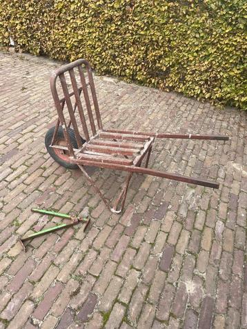 Steenkruiwagen met steenklem - Goede staat! beschikbaar voor biedingen