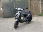 Zip 4t (MET WERK), Fietsen en Brommers, Scooters | Piaggio, Ophalen, Gebruikt, Maximaal 45 km/u, Zip