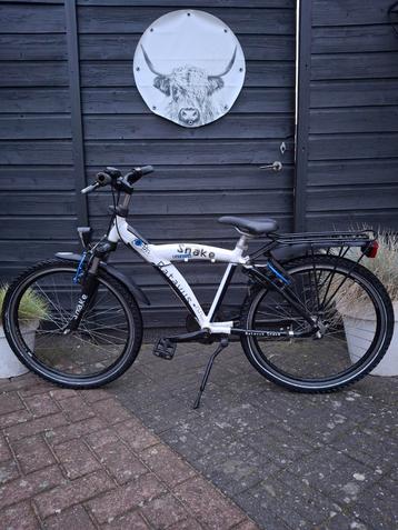 Batavus snake jongensfiets kinderfiets 24 inch goede staat beschikbaar voor biedingen