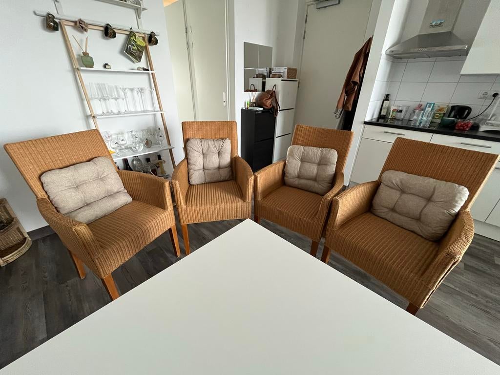 Set van 4 Lloyd Loom stoelen met kussens, Antiek en Kunst, Ophalen