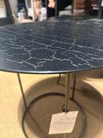 Ethnicraft bijzettafel metaal black  celeste, Huis en Inrichting, Minder dan 55 cm, Metaal of Aluminium, Design, Rond