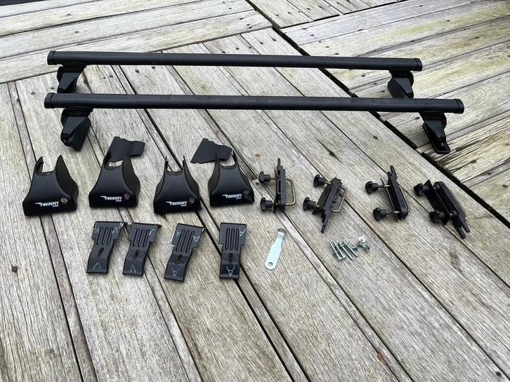 Te Koop aluminium DAKDRAGERS met slot - 2x gebruikt, Auto diversen, Dakdragers, Gebruikt, Ophalen