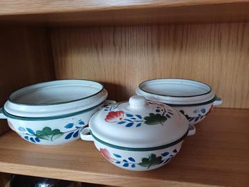Boerenbont Emaille Pannen Set beschikbaar voor biedingen