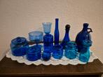 Divers blauw glaswerk, Antiek en Kunst, Antiek | Glas en Kristal, Ophalen of Verzenden