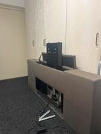 Tv lift voor bed eind ( voetbord)- 183cm breed, Gebruikt, 150 tot 200 cm, Ophalen of Verzenden, Minder dan 25 cm