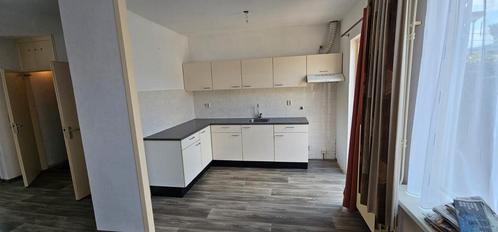 Hoekkeuken (staat in Werkendam), Huis en Inrichting, Keuken | Complete keukens, Gebruikt, Hoekkeuken, Crème, Ophalen