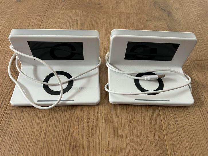 2x Wekkerradio met draadloos opladen en nachtlampje wit, Witgoed en Apparatuur, Wekkers, Zo goed als nieuw, Digitaal, Ophalen of Verzenden