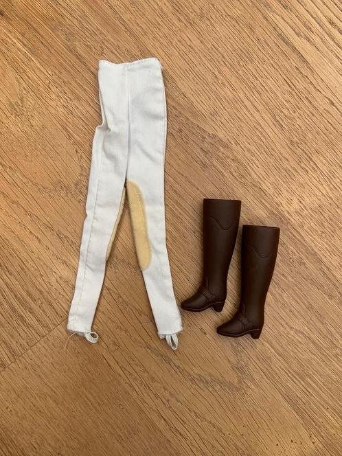 Barbie Equestrian Mattel 2000 | Vintage, Verzamelen, Poppen, Zo goed als nieuw, Kleertjes, Verzenden