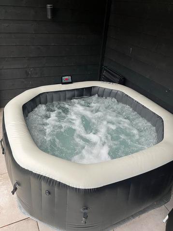 Intex Bubble Spa Deluxe - 4 Persoons beschikbaar voor biedingen