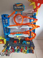 Hotwheels garage, auto's en afschietbaan, Ophalen, Zo goed als nieuw, Handmatig, Hot Wheels
