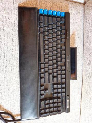 Corsair k 95 Gaming Toetsenbord met icue nexus. beschikbaar voor biedingen