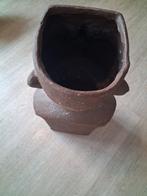 Paaseiland Beeld Plantenbak, Tuin en Terras, Ophalen, Kunststof