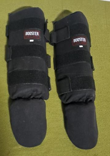Booster fight gear beenbeschermers /scheenbeschermers maat L beschikbaar voor biedingen