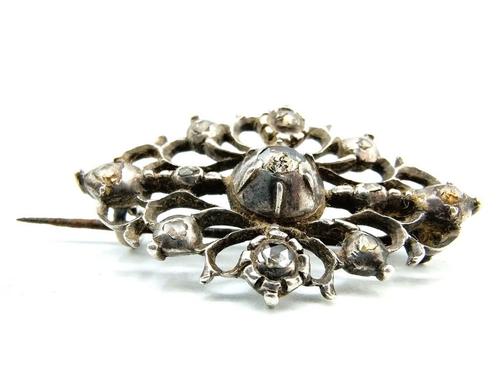 Antieke zilveren broche met 11 roosdiamanten, Sieraden, Tassen en Uiterlijk, Antieke sieraden, Broche, Zilver, Met edelsteen, Verzenden
