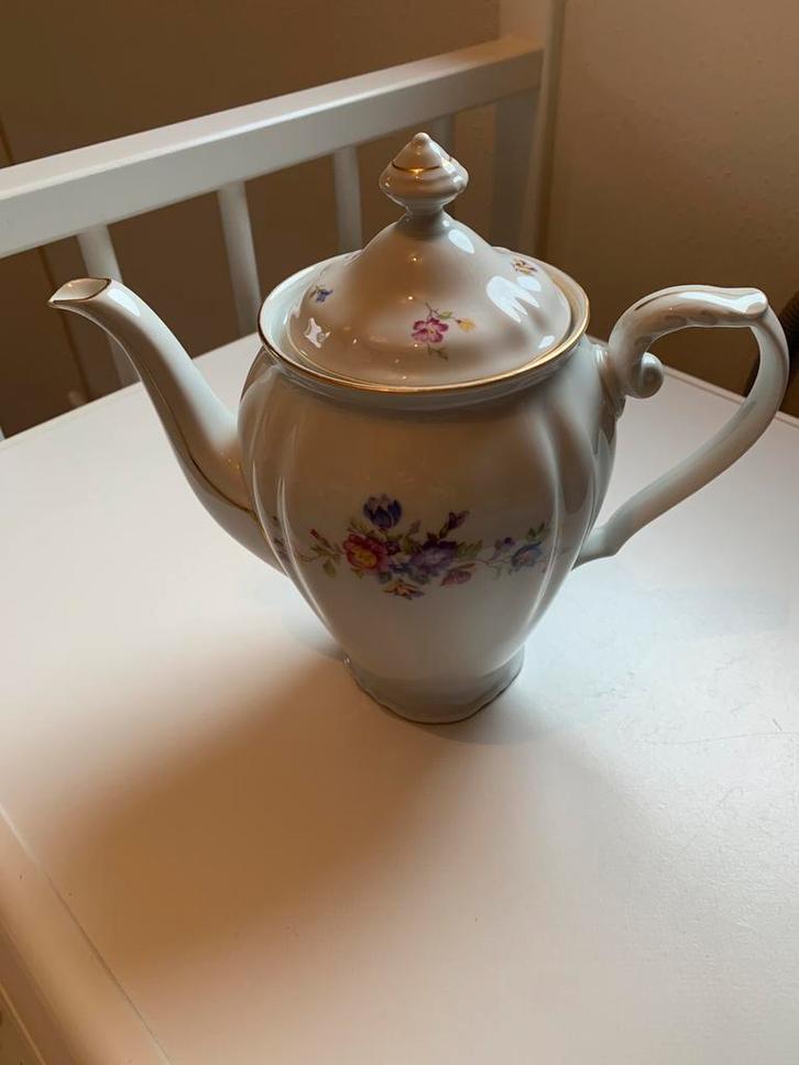 Brocante koffiepot uit Tsjechoslowakije Jaren 50, Antiek en Kunst, Antiek | Servies los, Ophalen of Verzenden