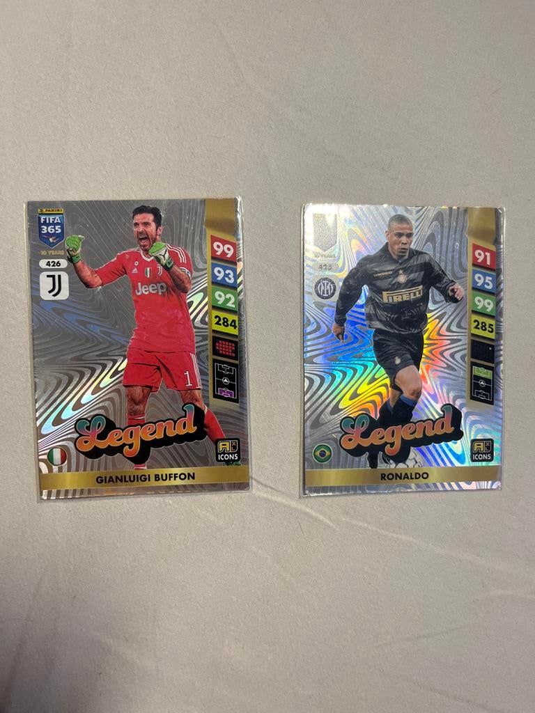 Voetbal Kaarten Buffon & Ronaldo - Goalkeeper & Spits, Ophalen of Verzenden, Zo goed als nieuw, Buitenlandse clubs, Spelerskaart