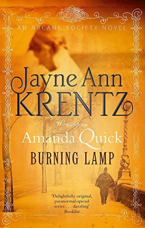 Vrije tijd? Lekker lezen: 2 Engelse boeken van Amanda Quick, Boeken, Fantasy, Zo goed als nieuw, Ophalen