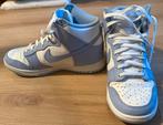 Nike Dunk High ‘Aluminum’ (maat 39), Ophalen of Verzenden, Zo goed als nieuw, Schoenen