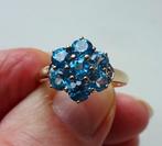 9 kt Gouden rozet ring: 7 x blauwe topaas + 2 x diamant, Sieraden, Tassen en Uiterlijk, Ringen, Gebruikt, Blauw, Ophalen of Verzenden
